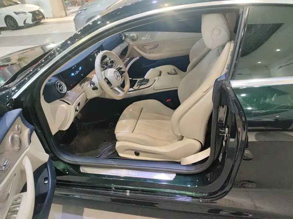 Mercedes-Benz E-Class (Import) — миниатюра 4