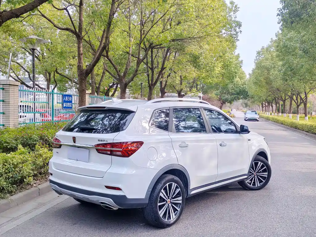 ROEWE RX5