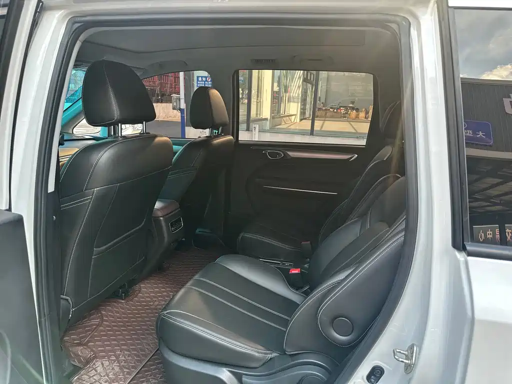 GAC Motor Trumpchi M6 — миниатюра 12