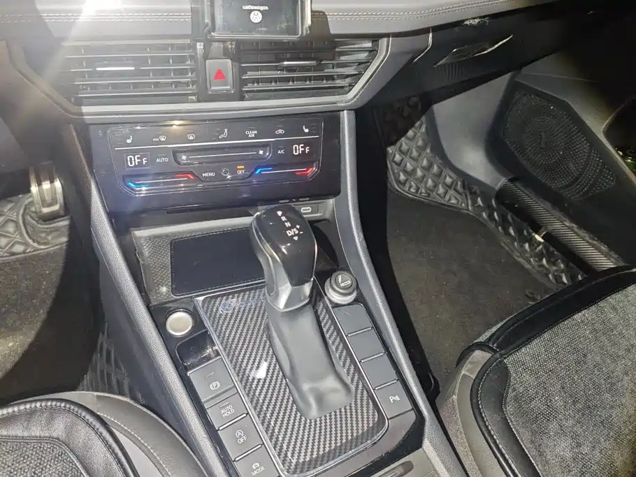 Volkswagen Sagitar — миниатюра 16