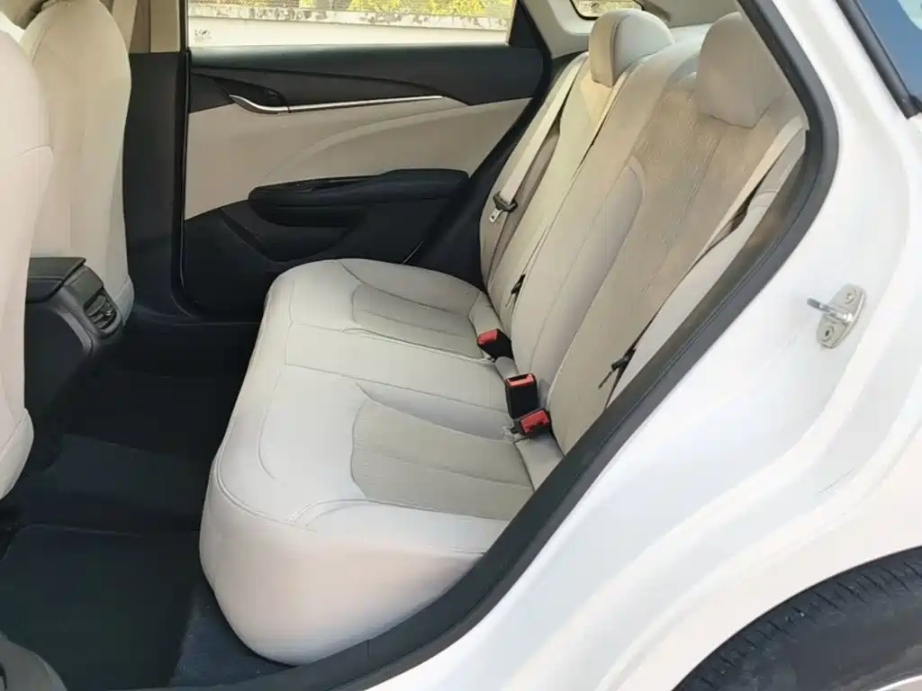 Buick Excelle — миниатюра 17