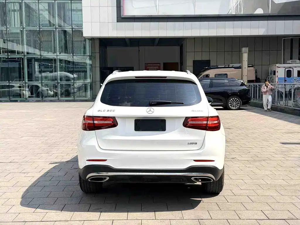 Mercedes-Benz GLC 2017 GLC 300 4MATIC