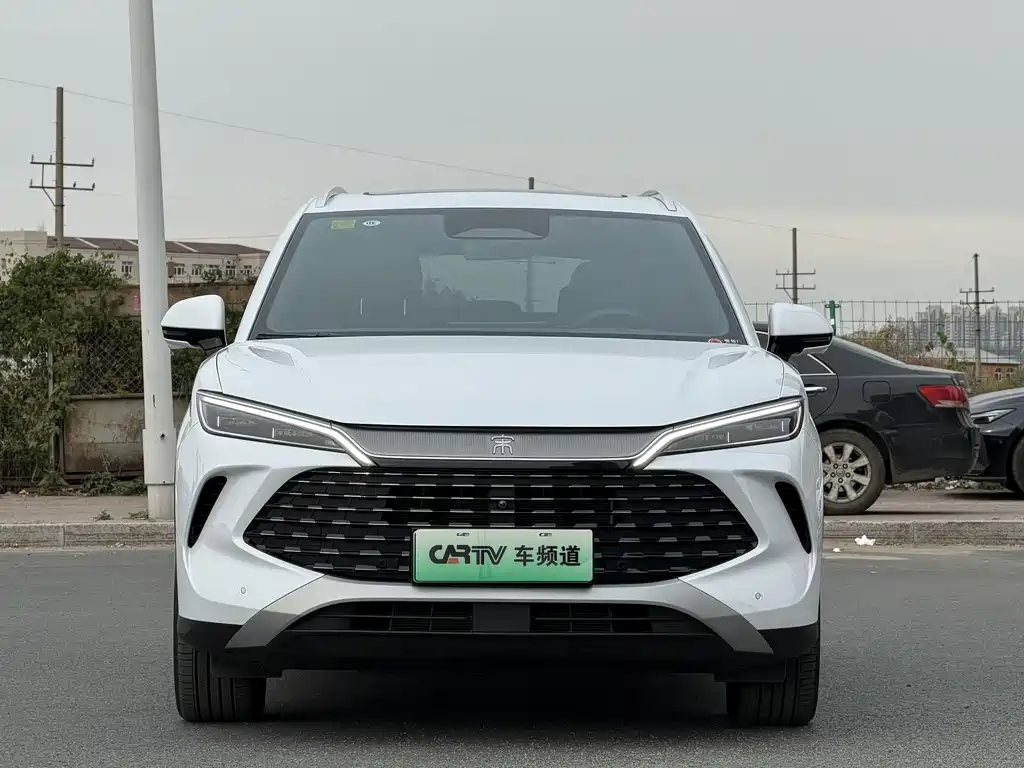 BYD L DM-i — миниатюра 2