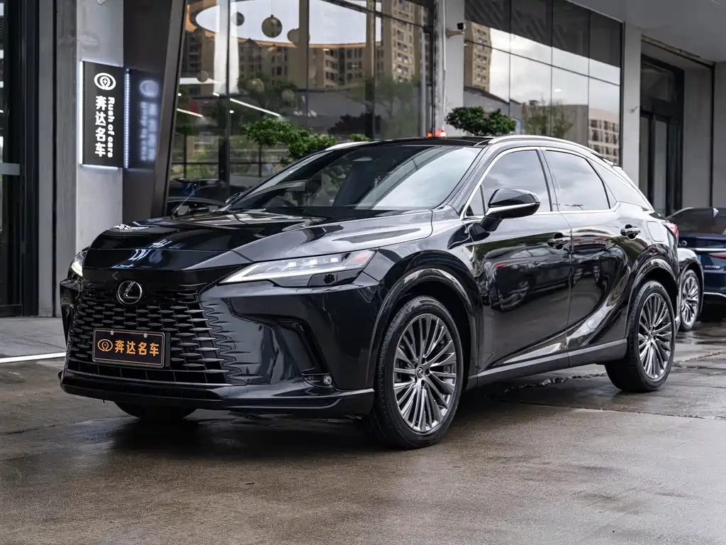 Lexus RX — фото 1