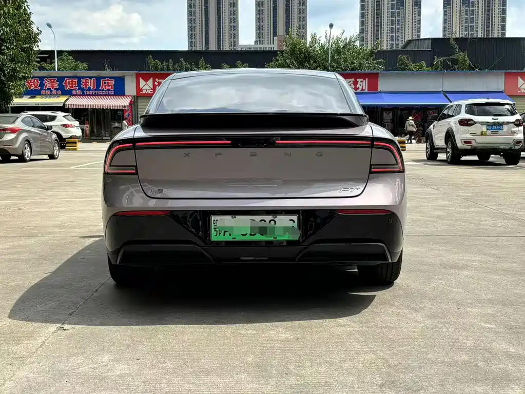 Xpeng P7 + 2024 Max
