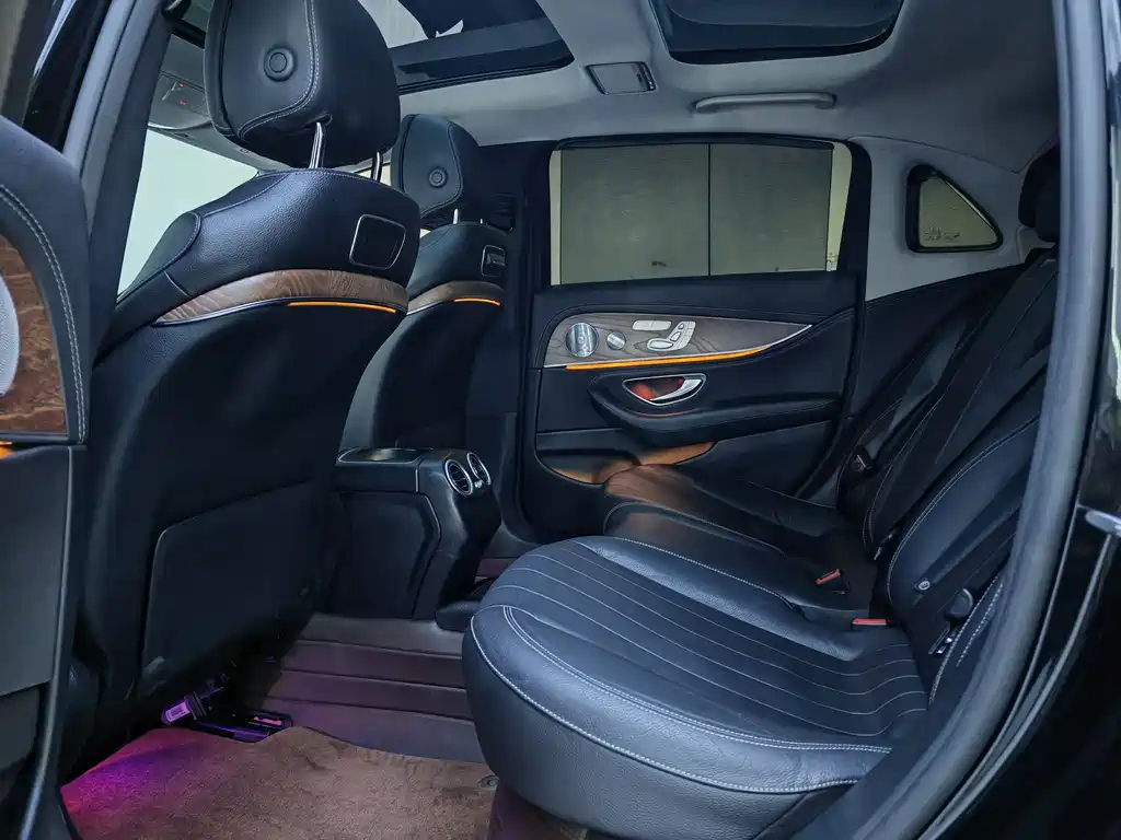 MERCEDES-BENZ E CLASS