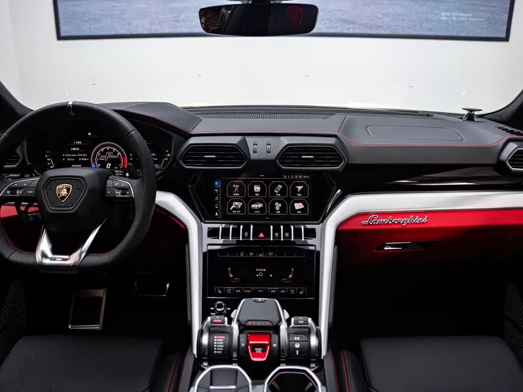 Lamborghini Urus — миниатюра 11