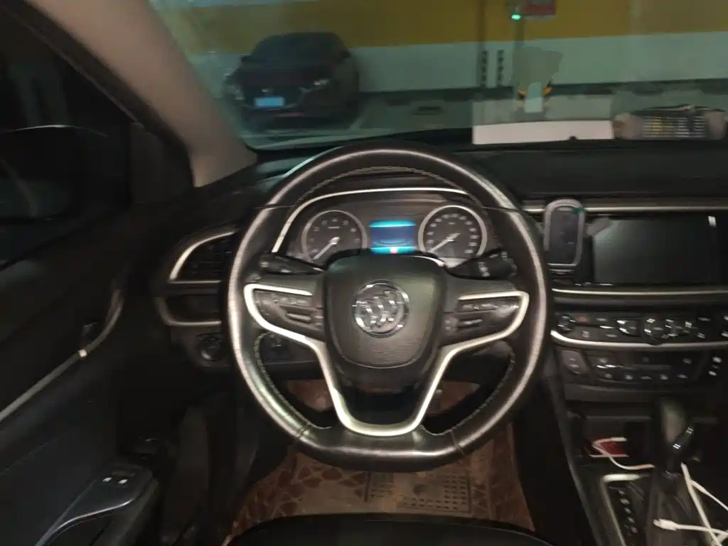 Buick Excelle — миниатюра 11