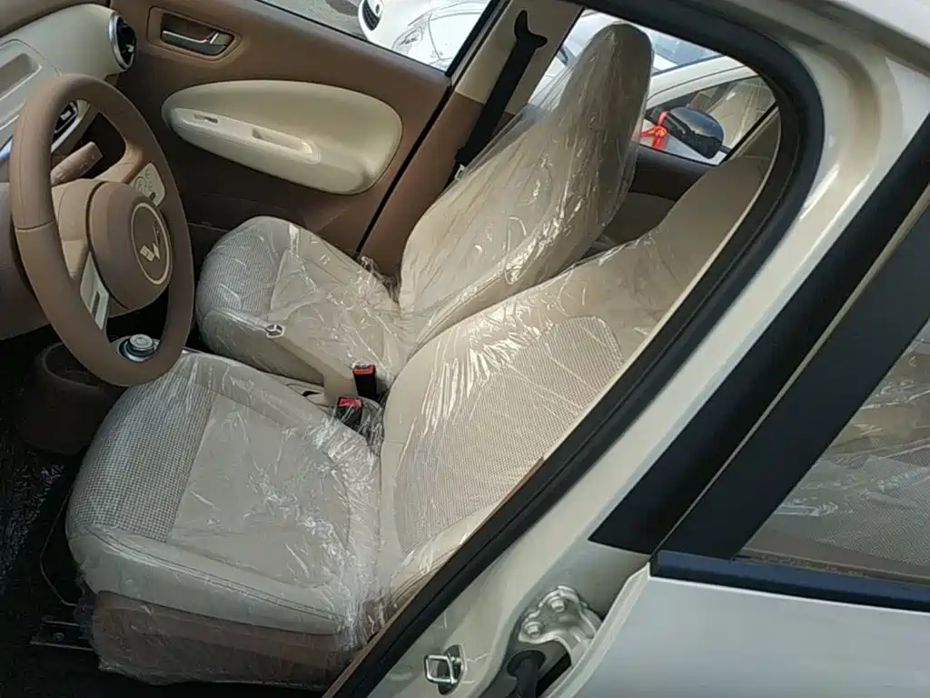 Wuling MINIEV — миниатюра 15