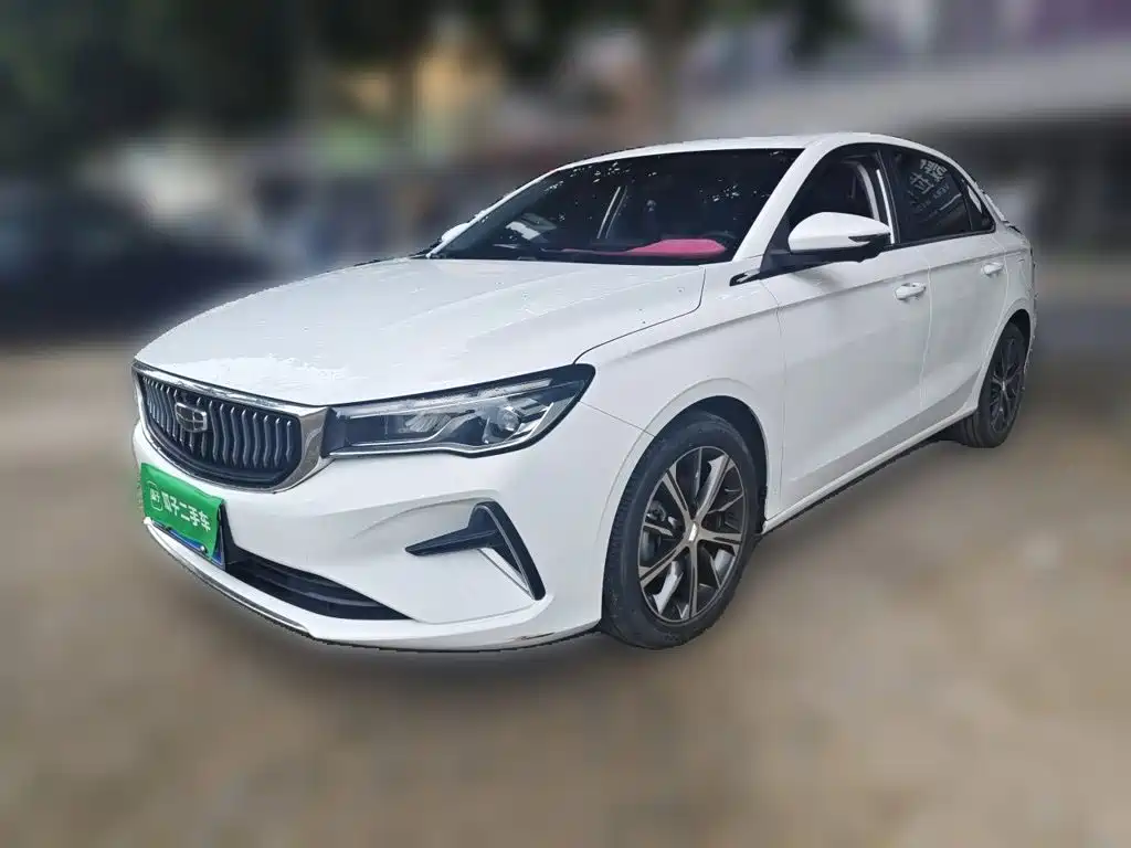 Geely Emgrand 2022 4 1.5L CVT Flagship