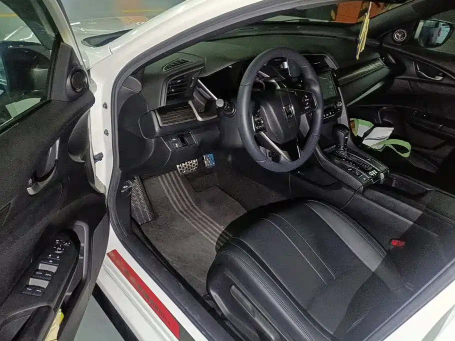 Honda Civic — миниатюра 9