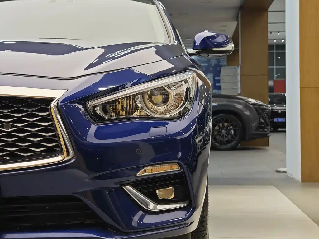 Infiniti Q50L 2018 2.0T VI