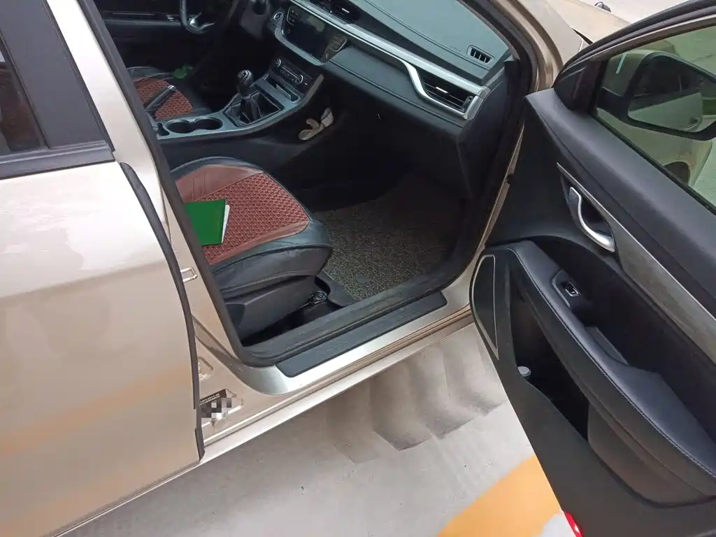 Geely Emgrand - фото 18
