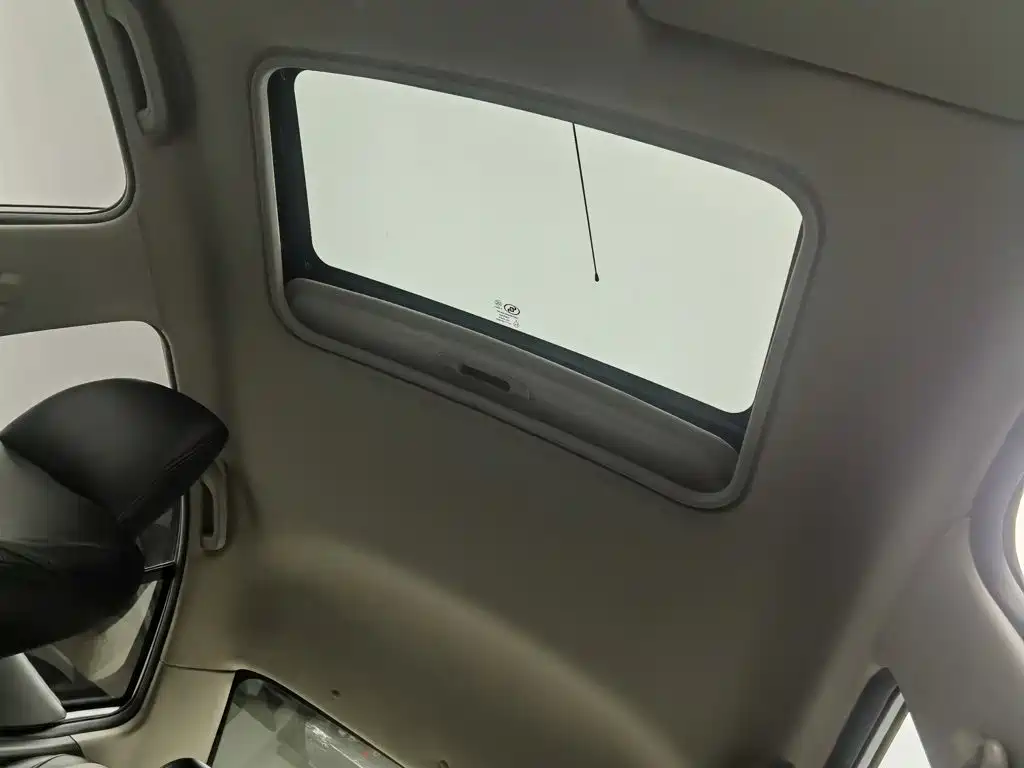 Chevrolet Sail — миниатюра 14