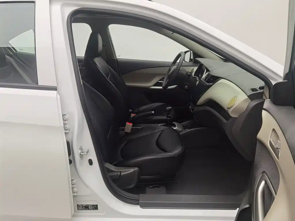 Chevrolet Sail — миниатюра 23