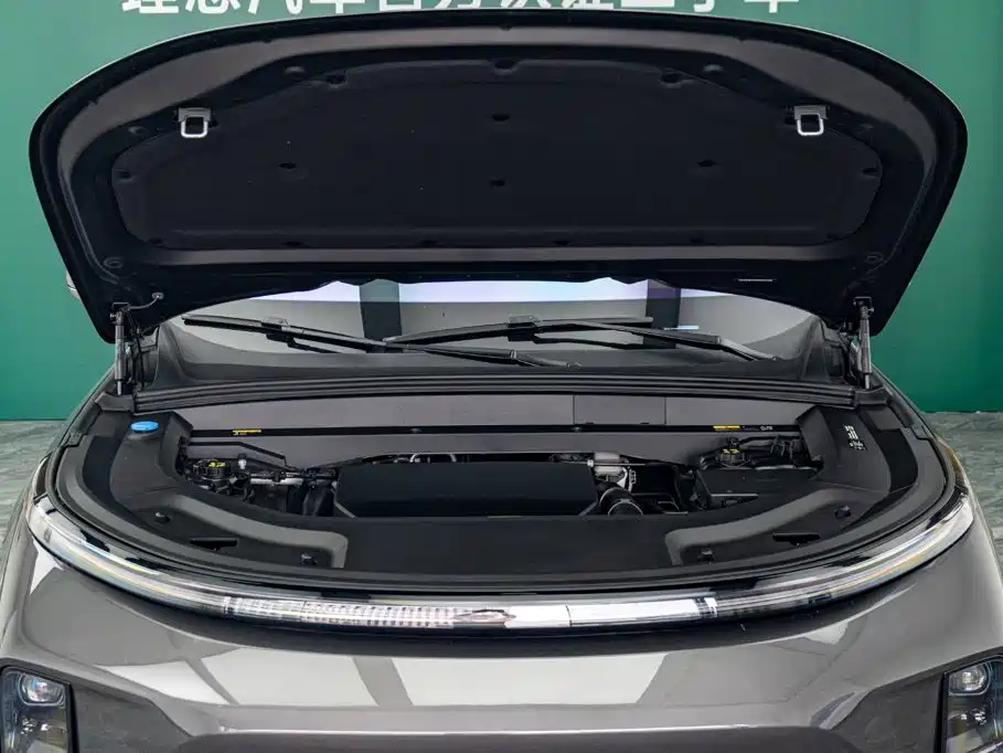 Li Auto Li L8 — миниатюра 5
