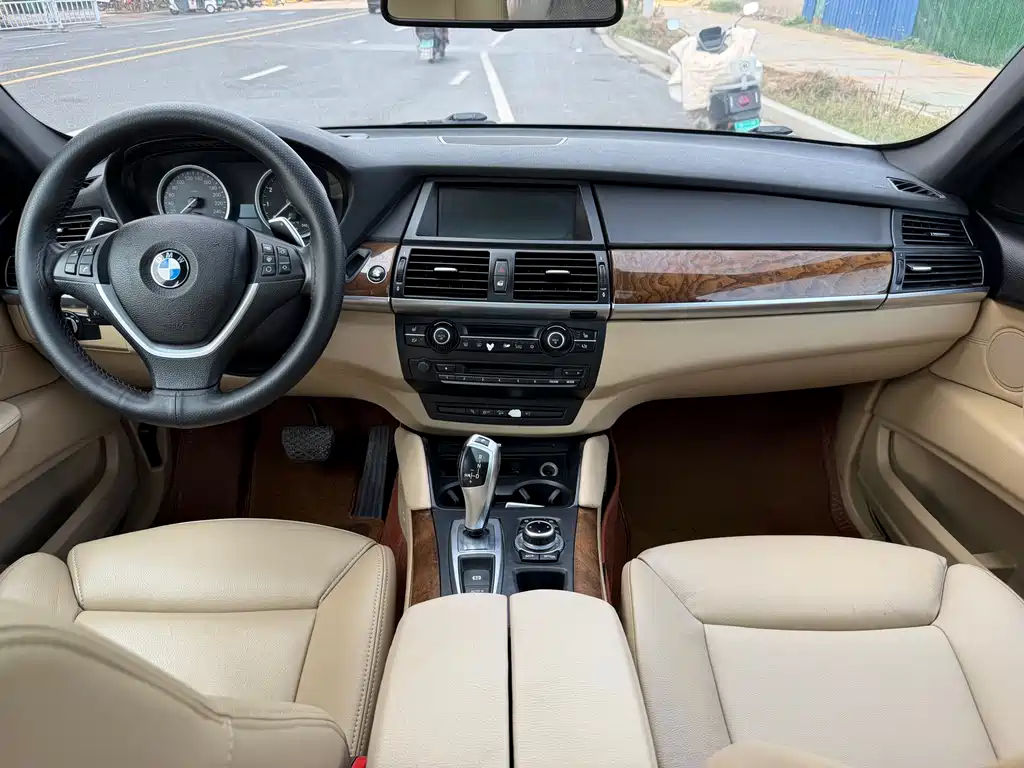 BMW X6 — миниатюра 5