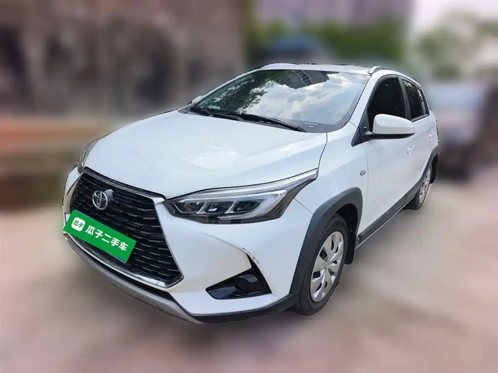 Toyota Yaris L 2022