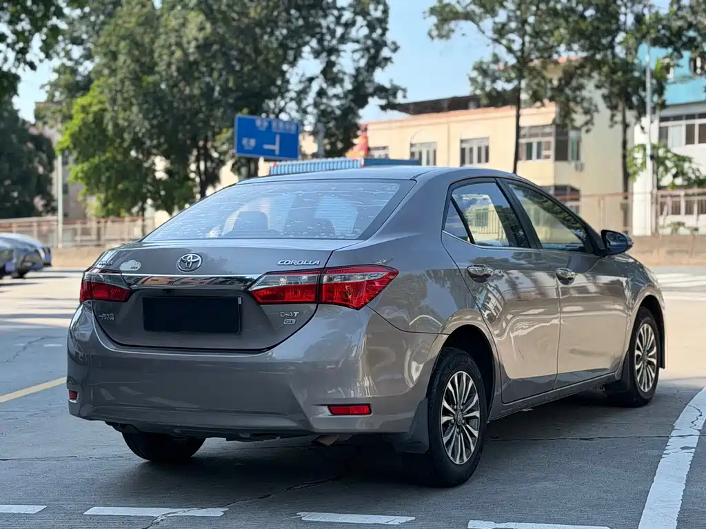 Toyota Corolla — миниатюра 11