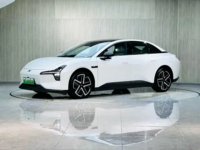 2025 Xpeng Mona M03
