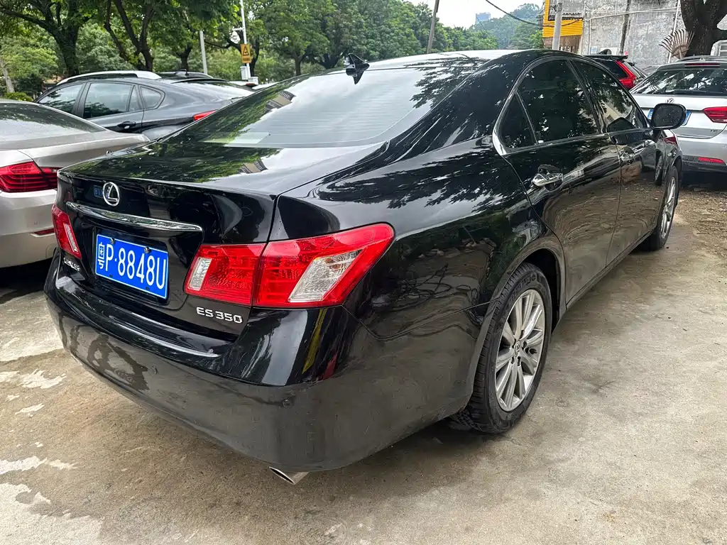 Lexus ES — миниатюра 3