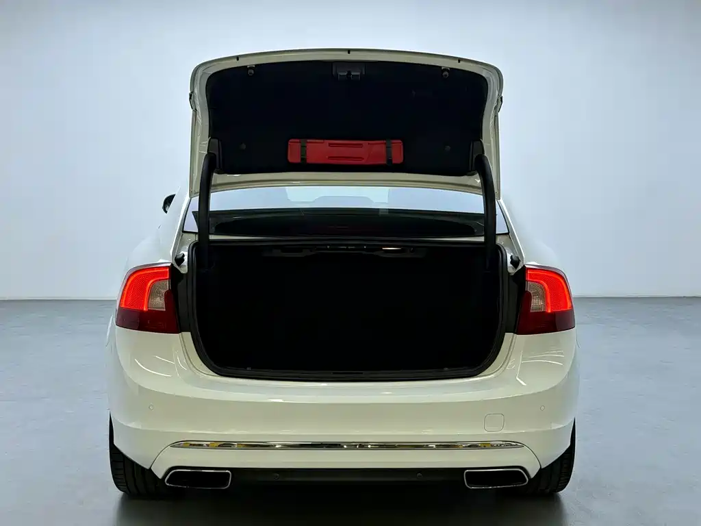 Volvo S60 — миниатюра 14