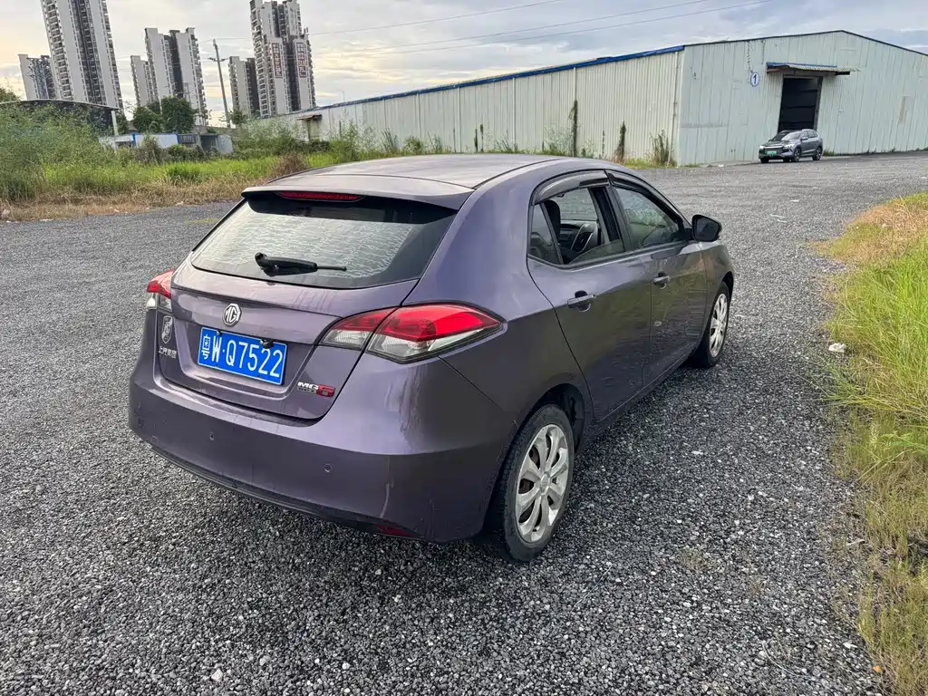 MG MG5 — миниатюра 3