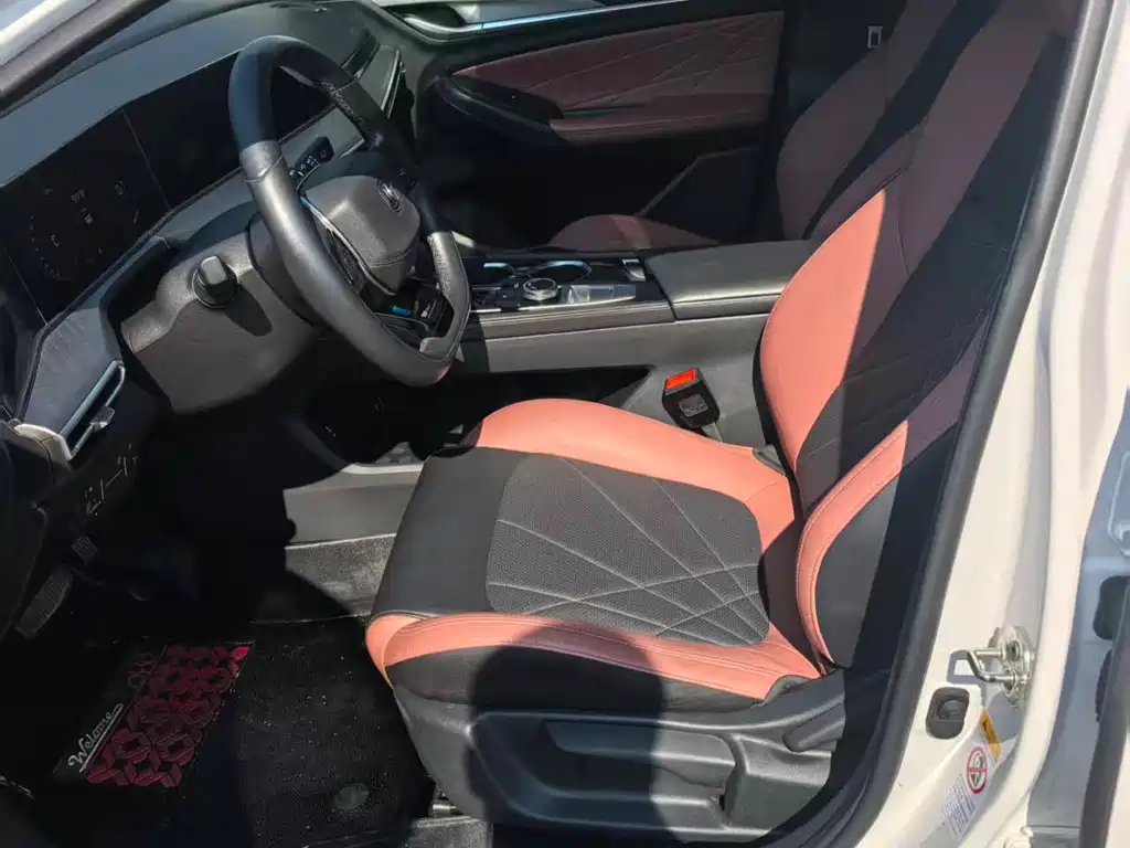 Changan Eado — миниатюра 7
