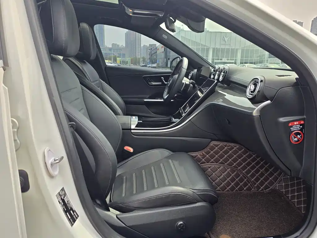 Mercedes-Benz C-Class - фото 6