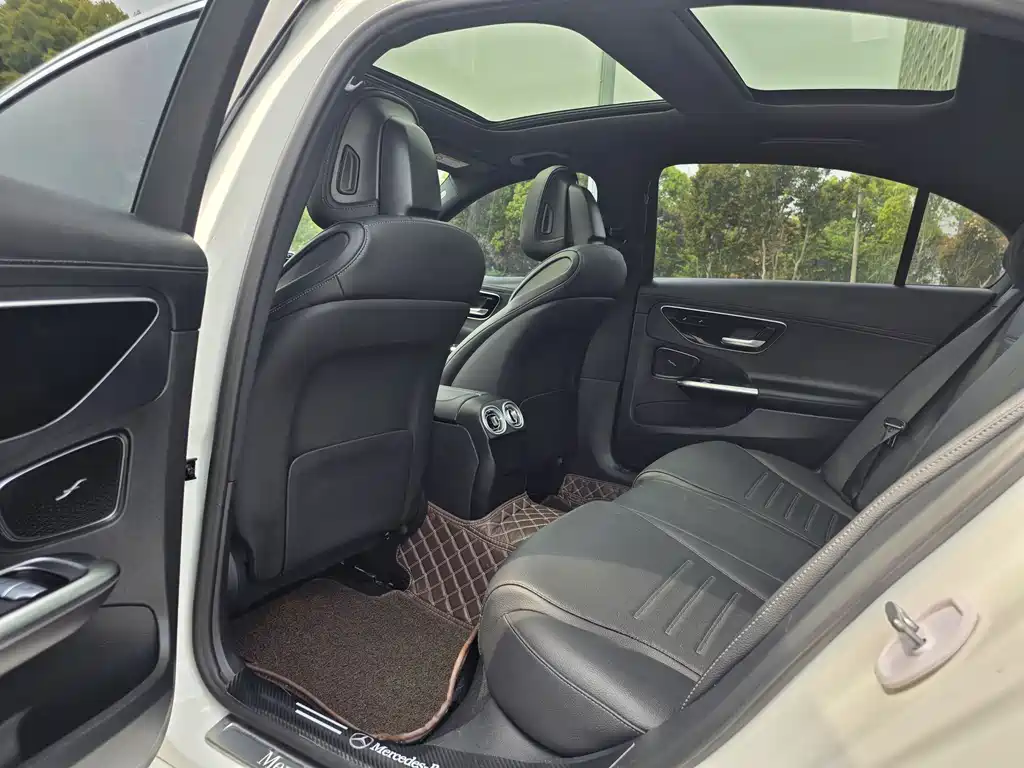 Mercedes-Benz C-Class - фото 7