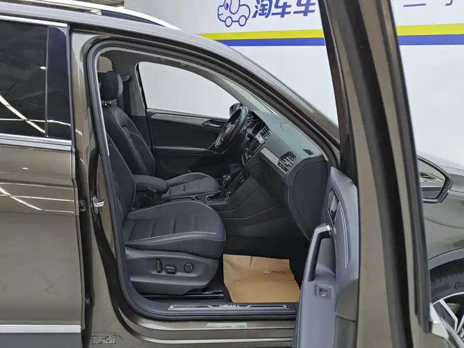 Volkswagen Tiguan L — миниатюра 8