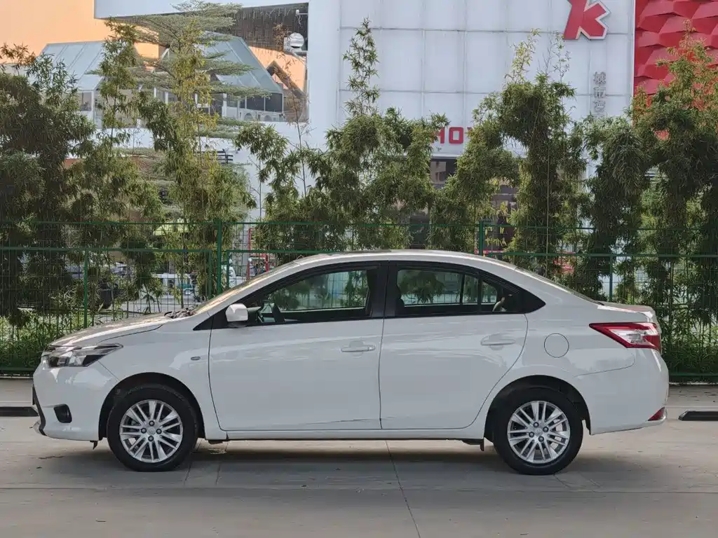 Toyota Vios — миниатюра 3