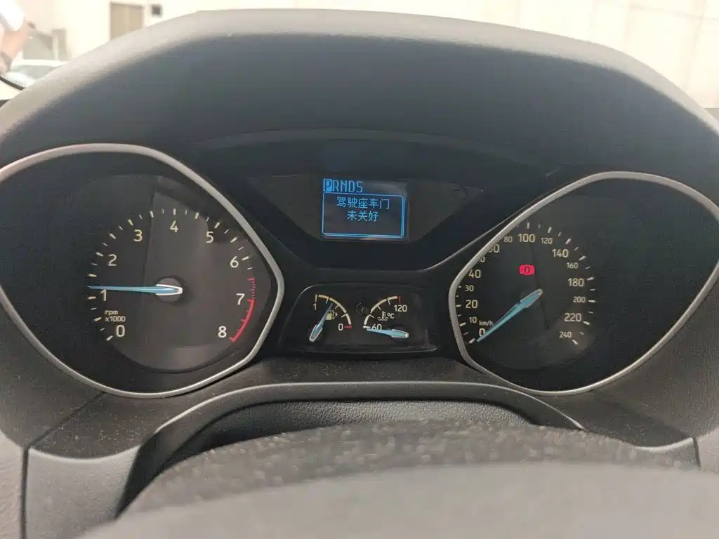 Ford Focus — миниатюра 7