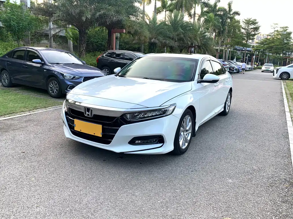 Купить Honda Accord