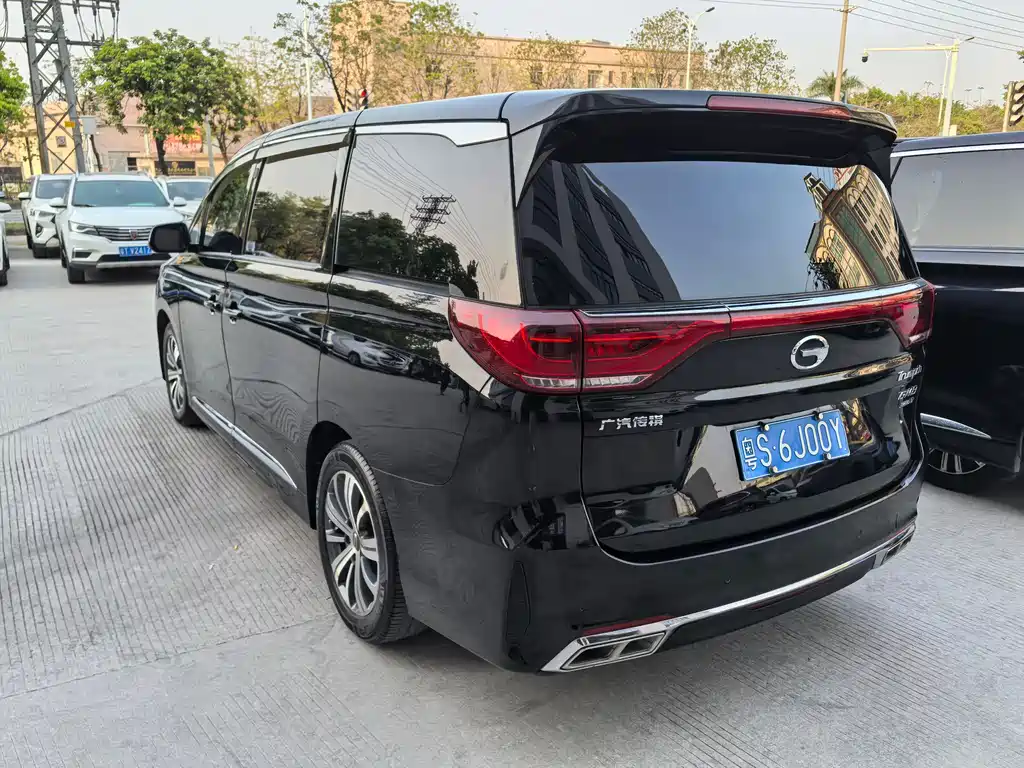 GAC TRUMPCHI M8
