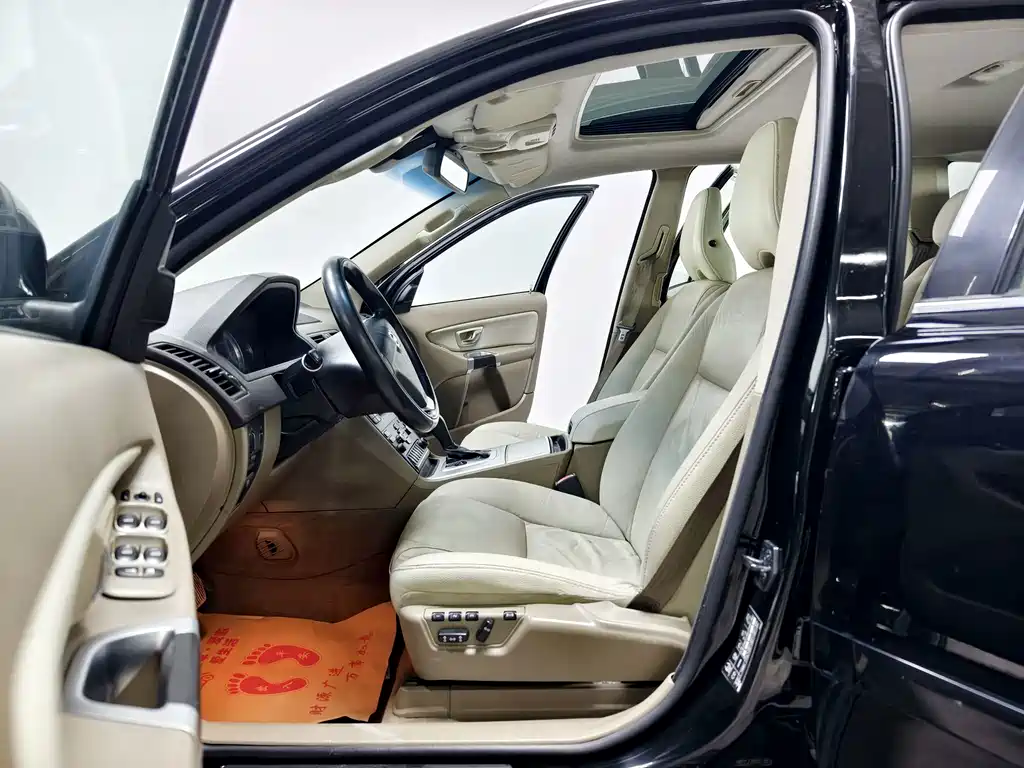 Volvo XC90 — миниатюра 13