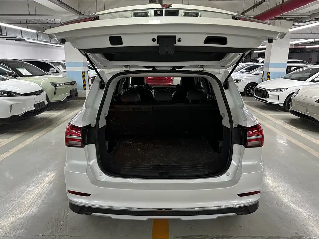 ROEWE RX5 NEW ENERGY