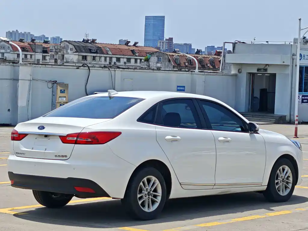 Ford Escort — миниатюра 4