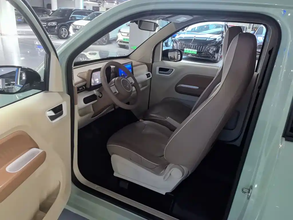 Wuling MINIEV — миниатюра 16