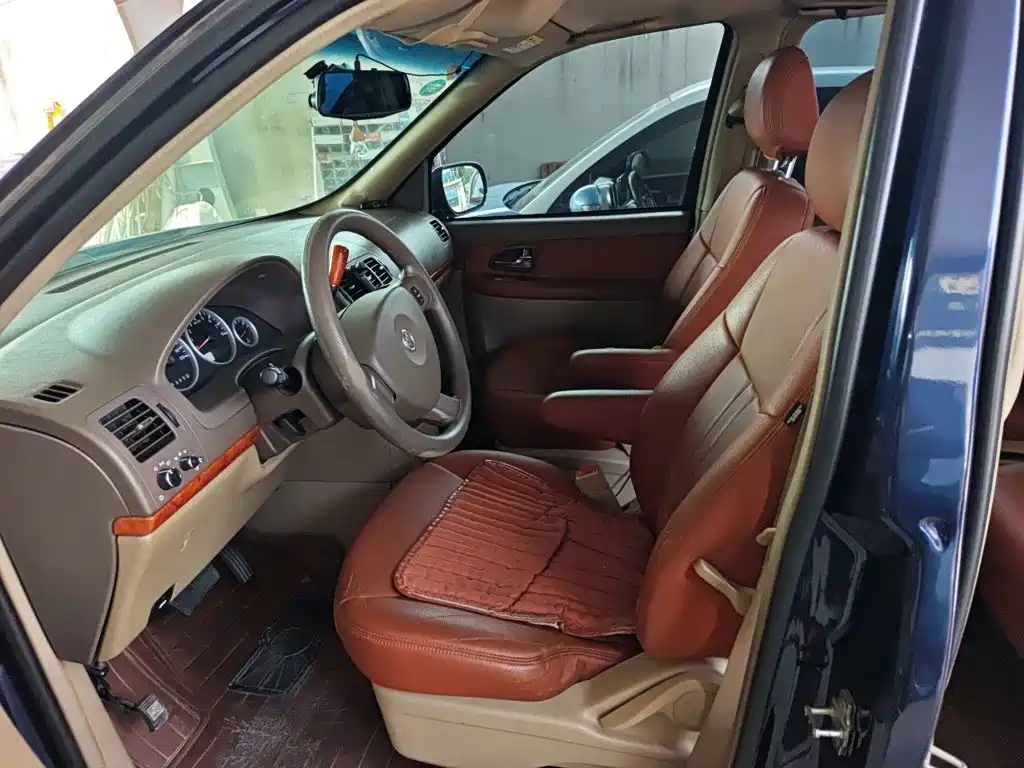 Buick GL8 — миниатюра 16