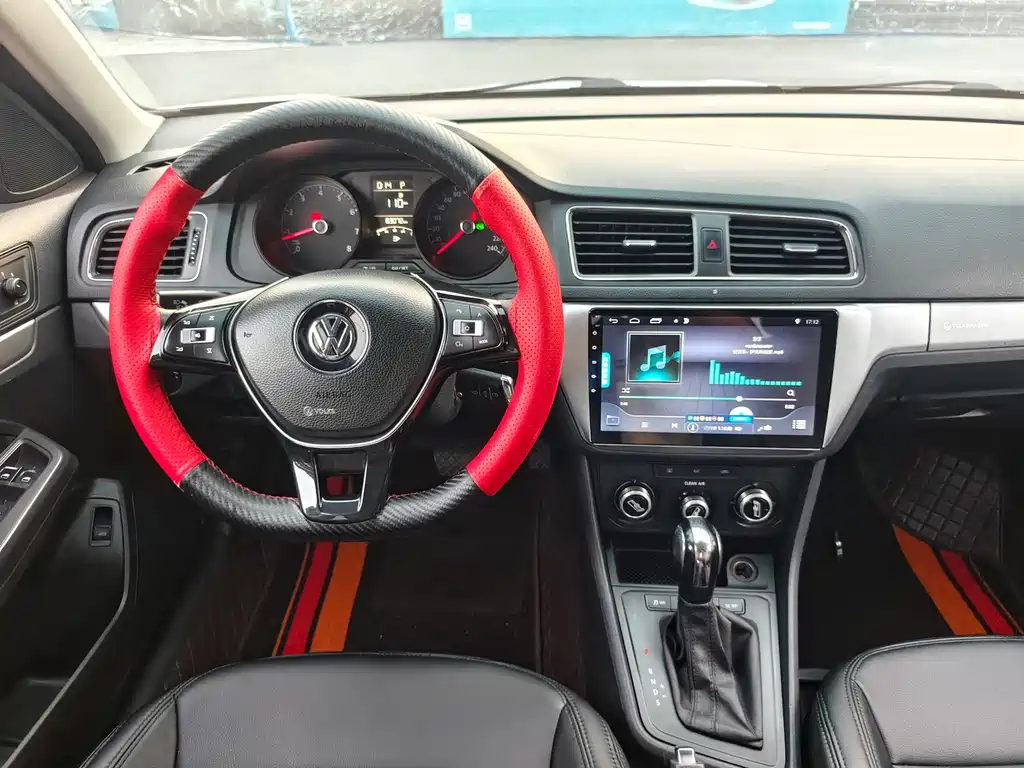 Volkswagen Lavida — миниатюра 6