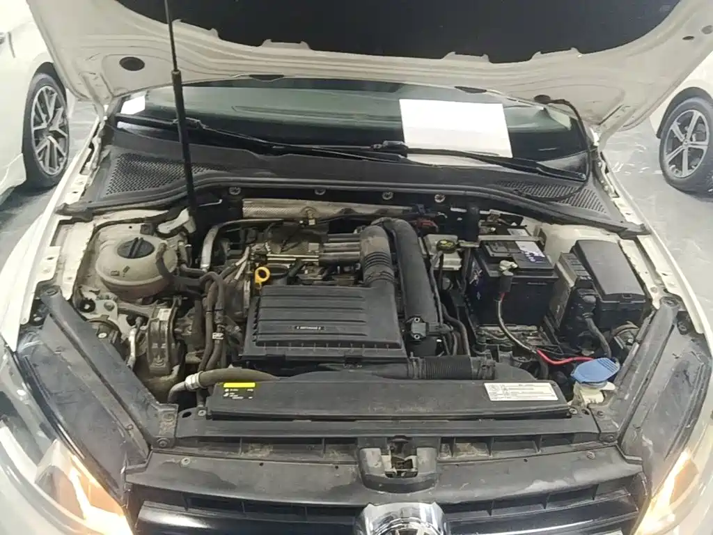 Volkswagen Golf — миниатюра 20