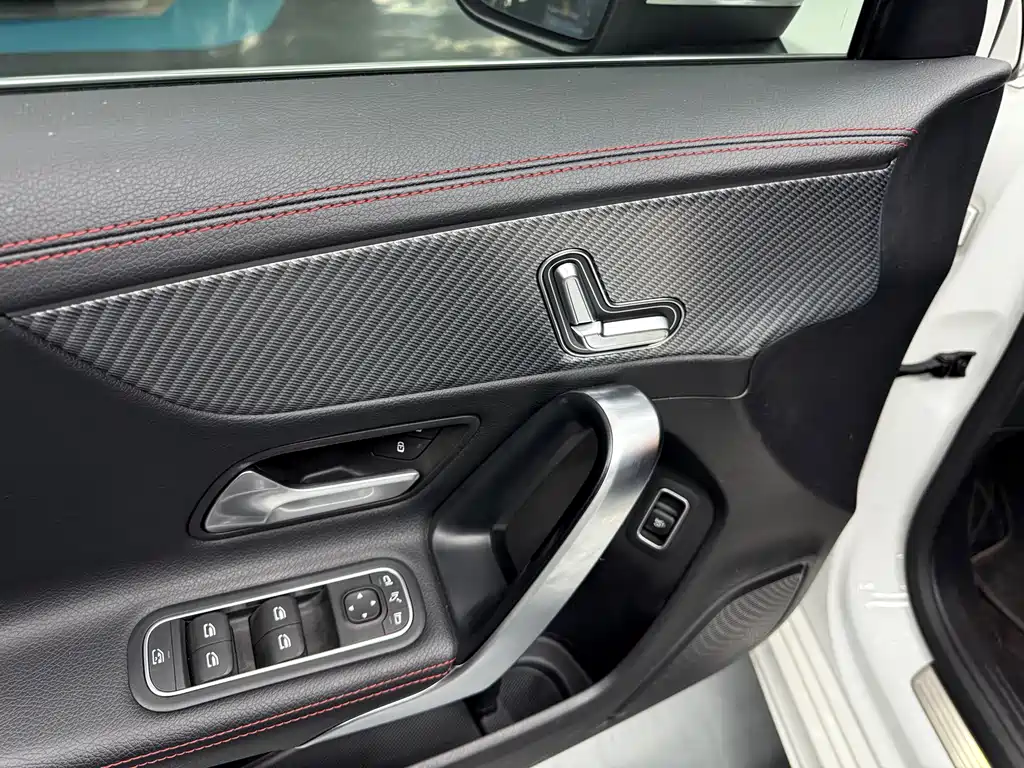 MERCEDES-BENZ A CLASS