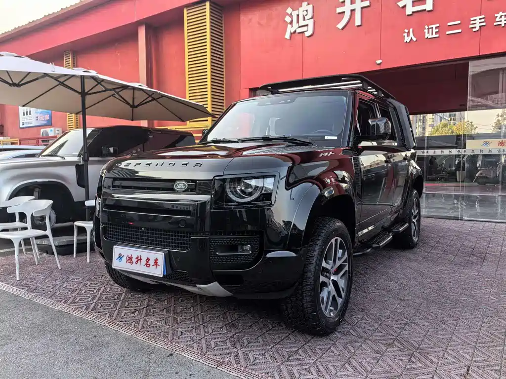 LAND ROVER DEFENDER