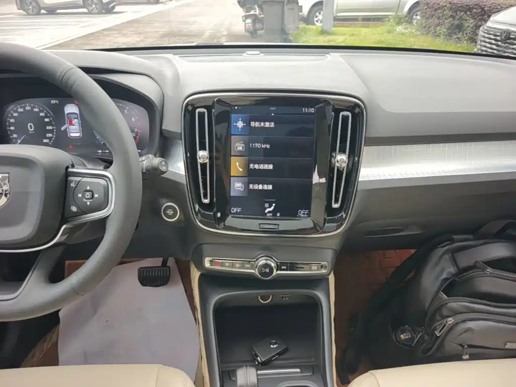 Volvo XC40 — миниатюра 13