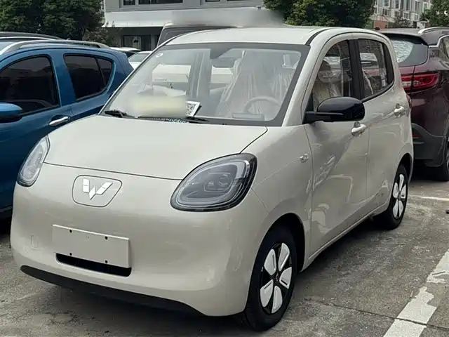 WULING AUTOMOBILE HONGGUANG MINIEV 2025