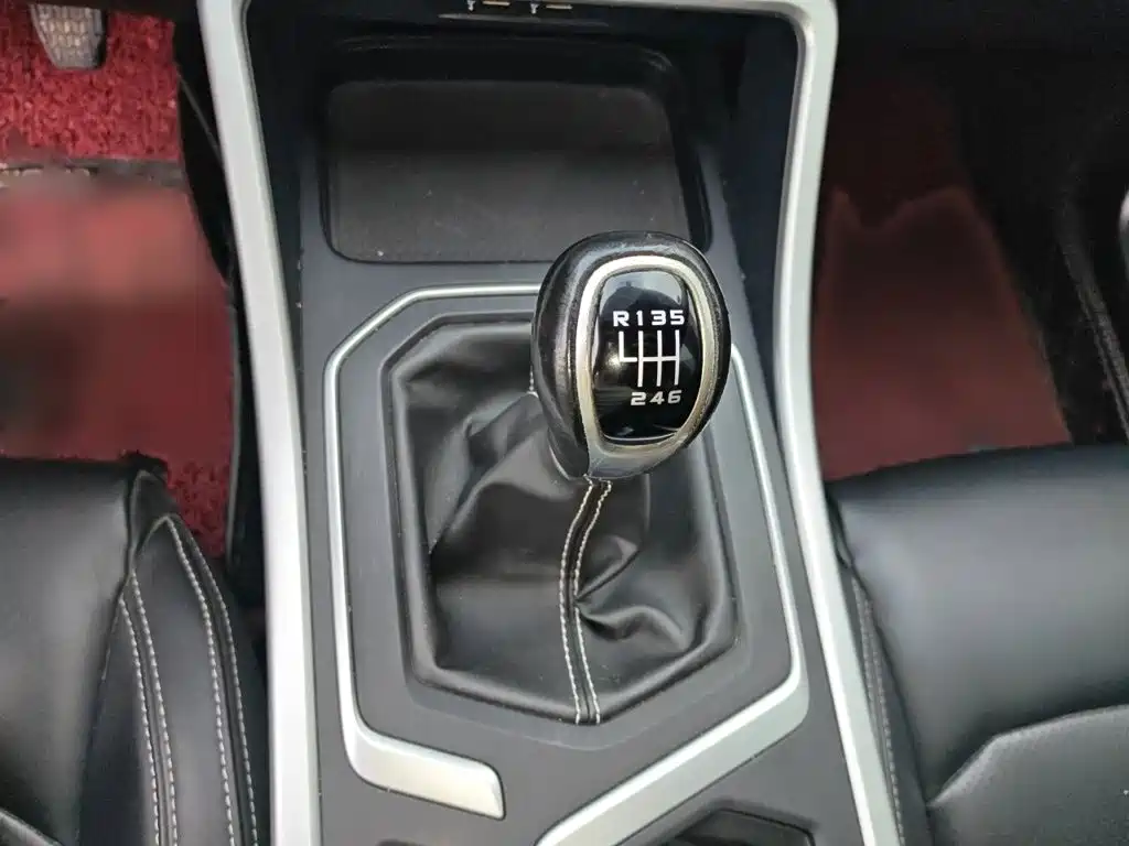 Geely Vision X6 — миниатюра 7