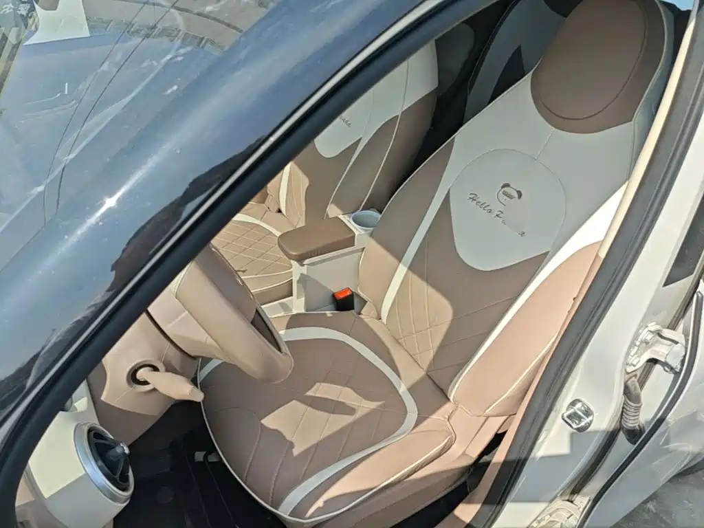 Wuling MINIEV — миниатюра 15