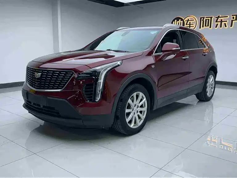 CADILLAC XT4