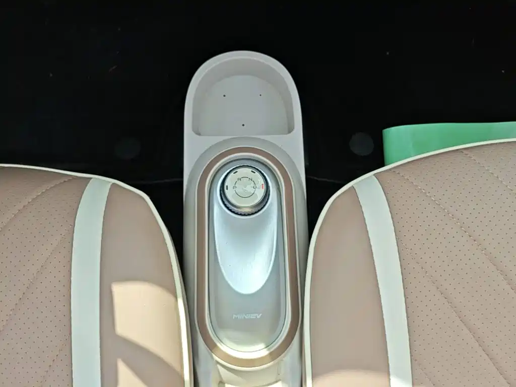 Wuling MINIEV — миниатюра 14